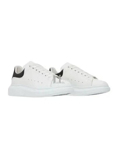 Oversized Leather Tab Low Top Sneakers White - ALEXANDER MCQUEEN - BALAAN 2