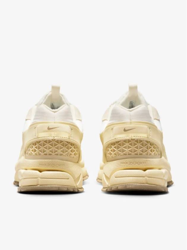 Zoom Vomero Roam Low Top Sneakers Pale Ivory - NIKE - BALAAN 7