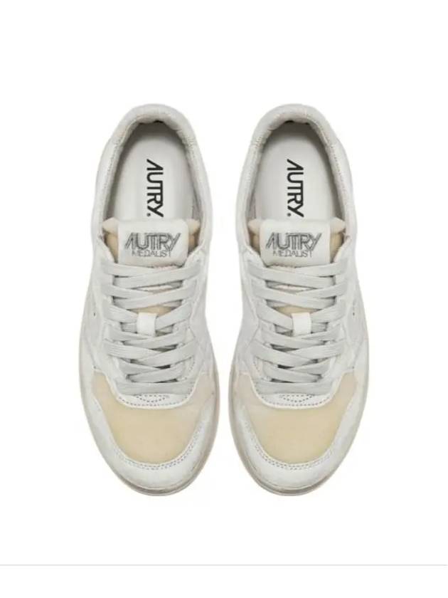 Medalist Pony Skin Low Top Sneakers White - AUTRY - BALAAN 4