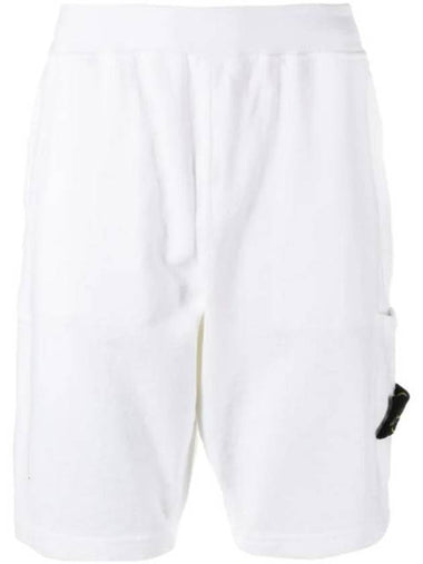 Men's OLD Treatment Logo Patch Cargo Bermuda Shorts White - STONE ISLAND - BALAAN 1