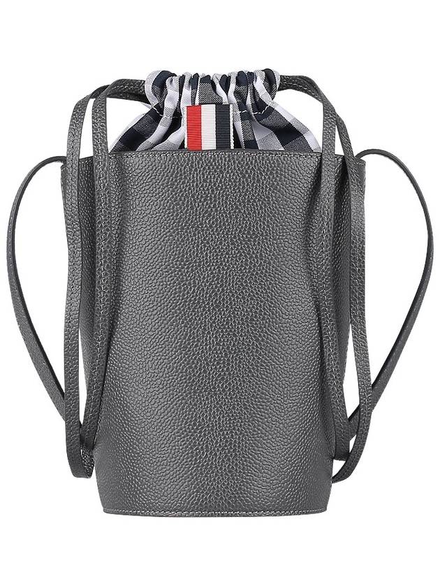 Women’s Gingham Pebble Grain Mini Bucket Bag Dark Grey - THOM BROWNE - BALAAN 2