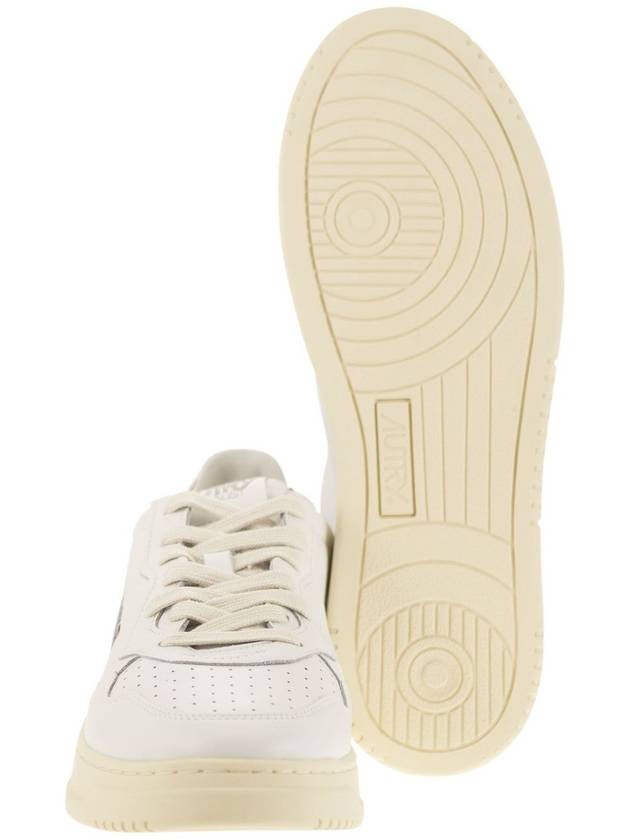 MEDALIST LOW - Leather Sneakers - AUTRY - BALAAN 5