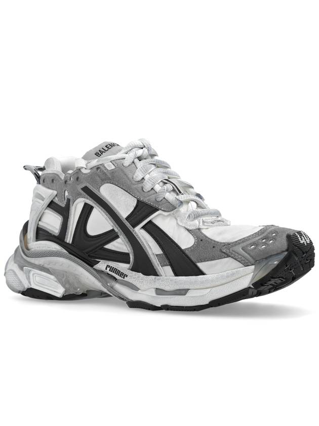 Worn Out Effect Runner Low Top Sneakers Grey - BALENCIAGA - BALAAN 5