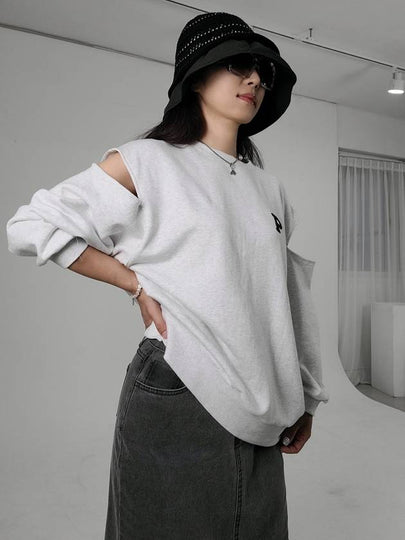 Women's P Logo Slit Sleeve Sweatshirt Ivory - PRETONE - BALAAN 2