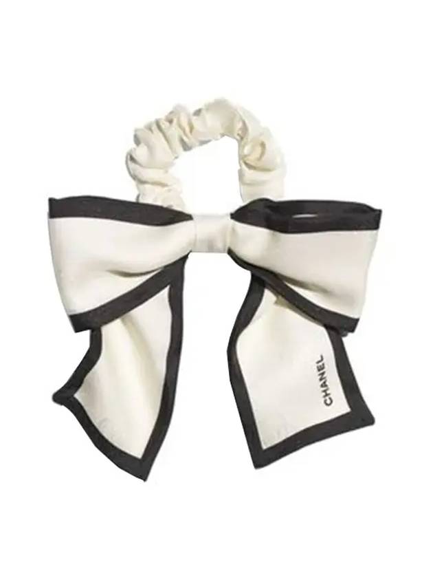 Hair Chouchou Ribbon Silk Scrunch White - CHANEL - BALAAN 1