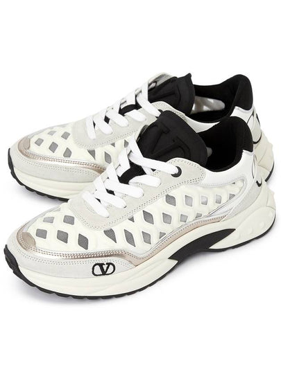 Signature Runner Low Top Sneakers White - VALENTINO - BALAAN 2