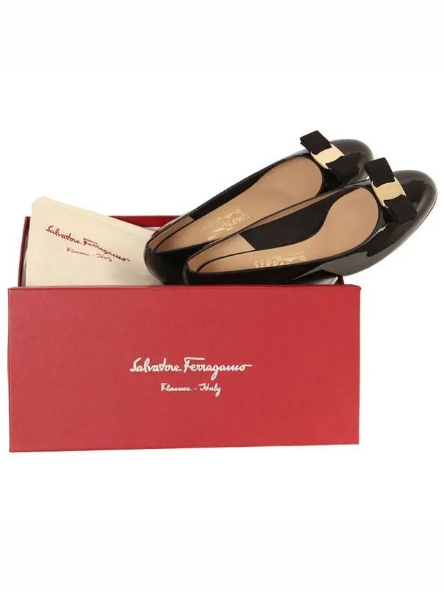 Women's Vara Bow Pumps Black - SALVATORE FERRAGAMO - BALAAN 6