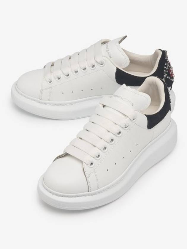 Oversized Black Tab Low Top Sneakers White - ALEXANDER MCQUEEN - BALAAN 4