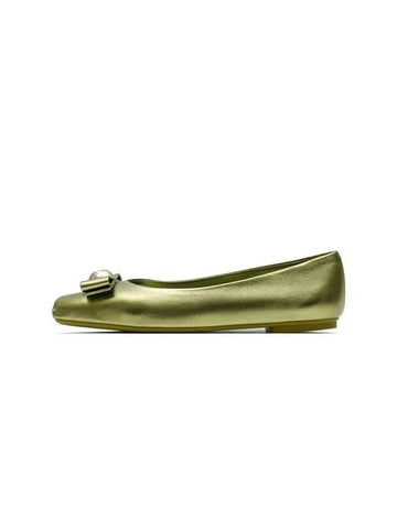 Vara Bow Metallic Leather Flats Green - SALVATORE FERRAGAMO - BALAAN 1