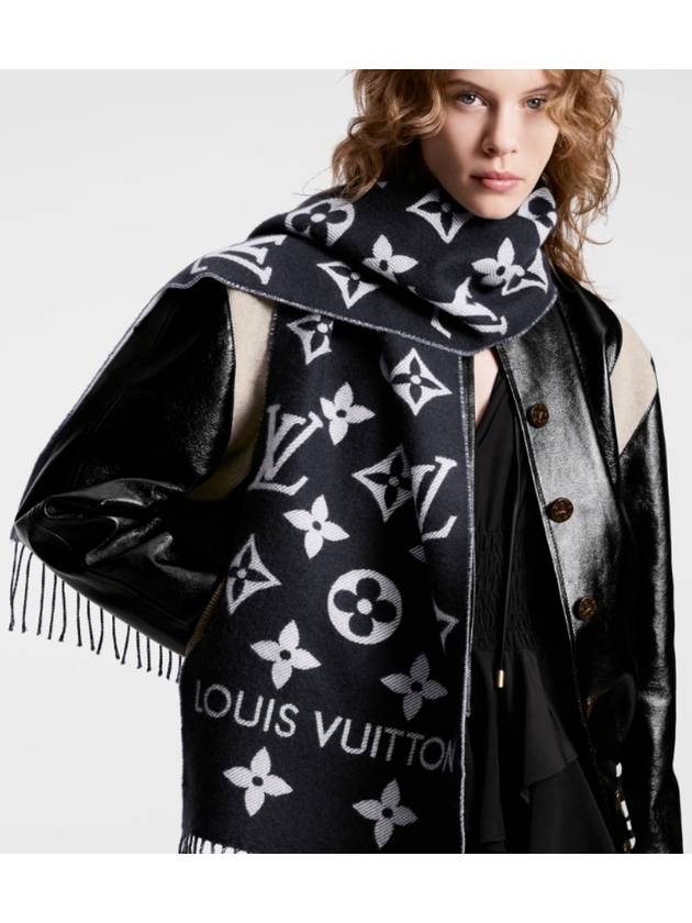 LV Essential Scarf Navy - LOUIS VUITTON - BALAAN 6