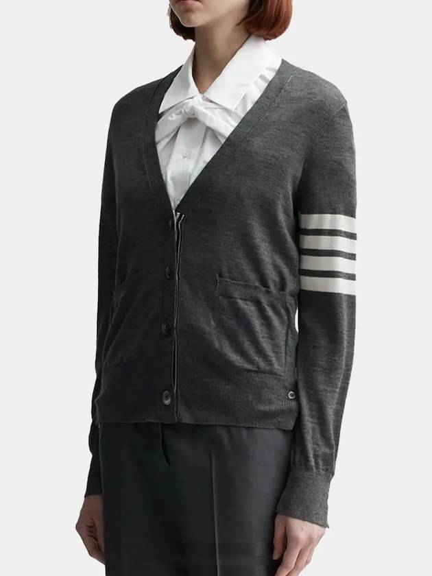 Sustainable Fine Merino Wool 4-Bar Relaxed Fit V-Neck Cardigan Medium Grey - THOM BROWNE - BALAAN 5