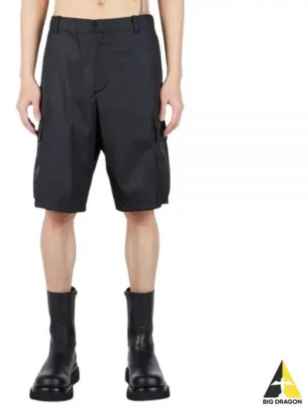 Triangular Logo Re-Nylon Bermuda Cargo Shorts Black - PRADA - BALAAN 2