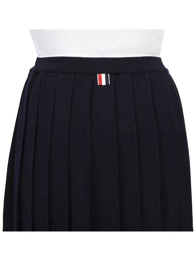 Full Needle Stitch Merino Wool Tipping Pleated Skirt Navy - THOM BROWNE - BALAAN 8