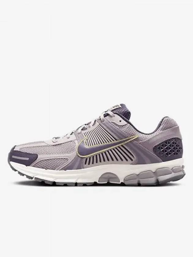 Zoom Vomero 5 Low Top Sneakers Platinum Violet - NIKE - BALAAN 2