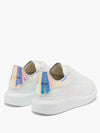 Chunky oversole holographic heel tab over platform sneakers white - ALEXANDER MCQUEEN - BALAAN 3