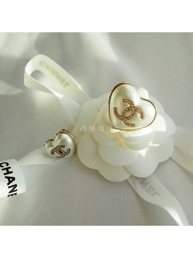 Women's Double Heart Set Brooch White - CHANEL - BALAAN 3