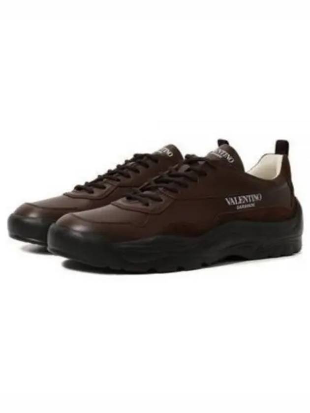 Gumboy Logo Print Leather Low Top Sneakers Brown - VALENTINO - BALAAN 2