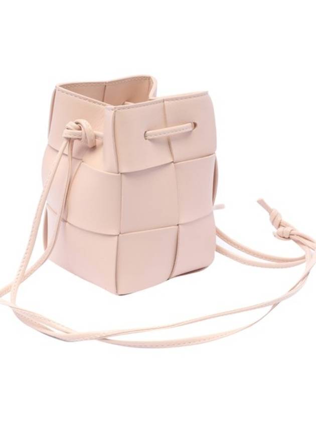 Intrecciato Cassette Small Bucket Bag Pink - BOTTEGA VENETA - BALAAN 4