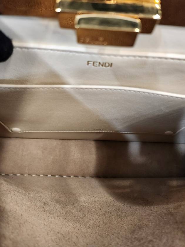 Daol Beomeo Branch Peekaboo ICU White Stitch 8BN321 Condition A - FENDI - BALAAN 7