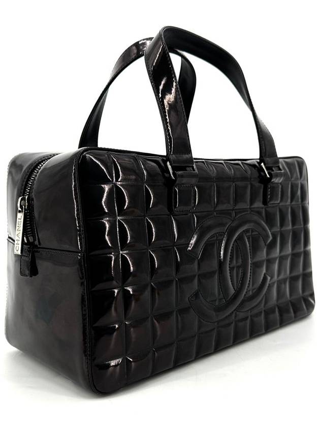 Chocolate bar patent Boston bag shoulder tote - CHANEL - BALAAN 4