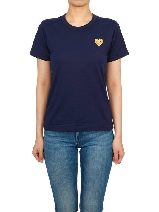 Play Women's Small Gold Wappen Short Sleeve T-Shirt P1 T215 2 Navy - COMME DES GARCONS - BALAAN 2