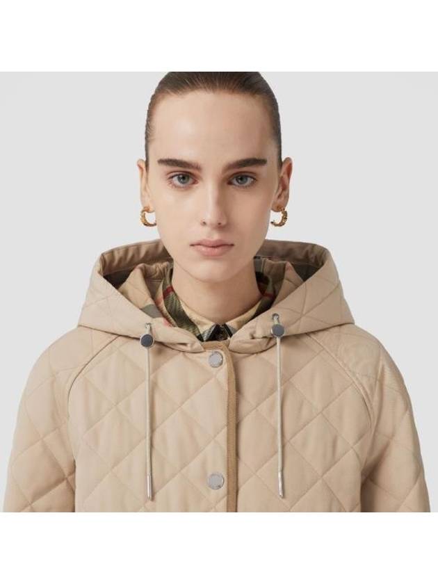 Logo Detail Diamond Quilted Hooded Jacket Soft Fawn - BURBERRY - BALAAN 4