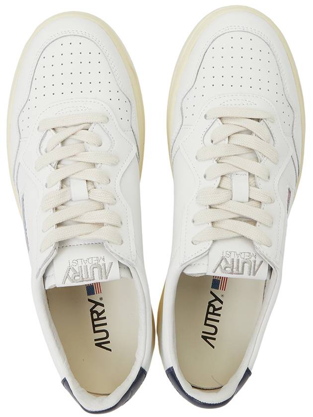 Medalist Low Top Sneakers All White - AUTRY - BALAAN 3