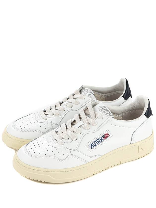 Medalist Low Top Sneakers All White - AUTRY - BALAAN 2