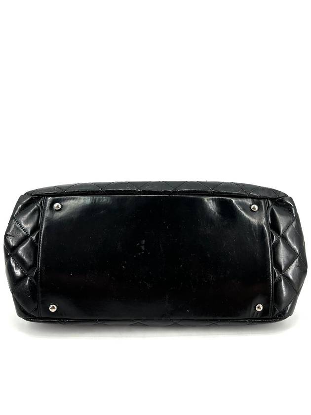 2 55 patent accordion shoulder bag - CHANEL - BALAAN 6