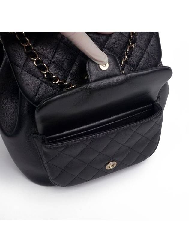 Backpack Calfskin Gold Metal Black - CHANEL - BALAAN 7