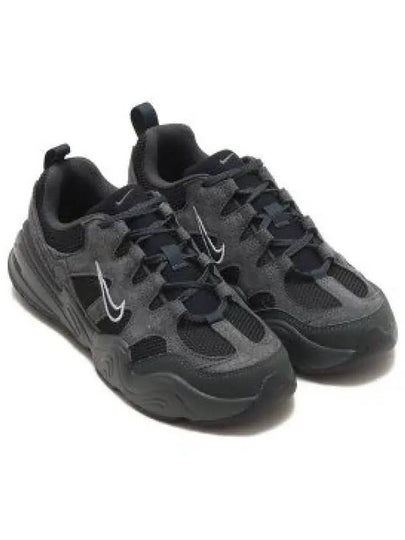 Tech Hera Low Top Sneakers Black - NIKE - BALAAN 2