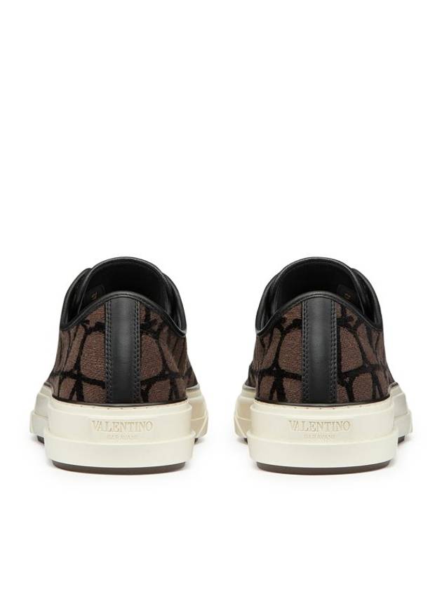 Toile Iconographe Low Top Sneakers Brown - VALENTINO - BALAAN 4