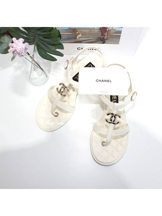 Women s CC Logo Quilted Sandals White - CHANEL - BALAAN 10