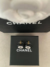 CC logo earrings twotone frame round earrings black white ABC997 - CHANEL - BALAAN 8