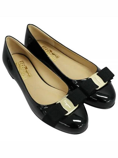 Ferragamo VARINA flat shoes 574556 270132 1103927 - SALVATORE FERRAGAMO - BALAAN 1