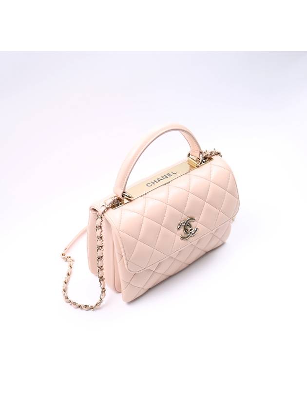 Trendy CC Lambskin Quilted Small Top Handle Tote Bag Light Pink - CHANEL - BALAAN.