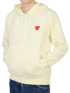 Play Red Wappen Hood P1 T174 3 Cream - COMME DES GARCONS - BALAAN 6