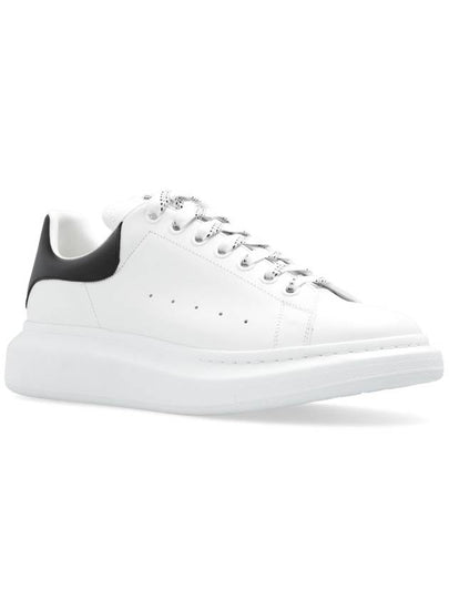 Oversized Leather Tab Low Top Sneakers White - ALEXANDER MCQUEEN - BALAAN 2