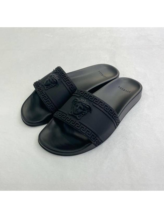 Greca Medusa Embossed Rubber Slippers Black - VERSACE - BALAAN 2