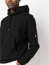 CP Company Lens Wappen Hooded Sweatshirt Black 14CMSS023A0 - CP COMPANY - BALAAN 5