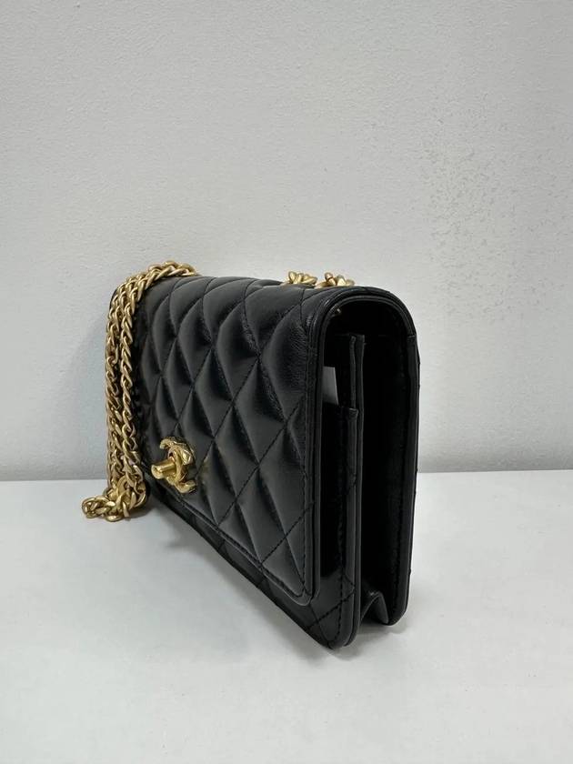 Season Chain WOC Lambskin Black Gold AP3043 - CHANEL - BALAAN 4