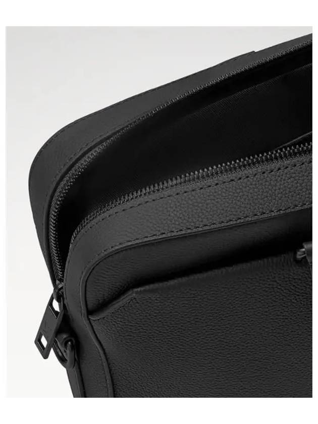 Men's Pilot Brief Case Black - LOUIS VUITTON - BALAAN 5