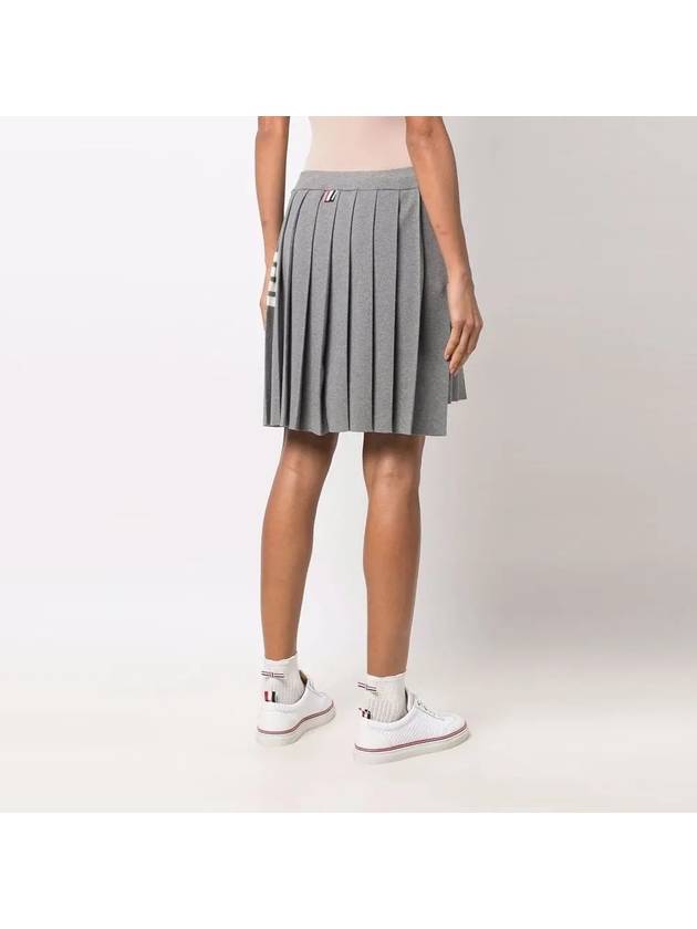 Pique Stitch Cotton 4-Bar Dropped Back Pleated Skirt Light Grey - THOM BROWNE - BALAAN.