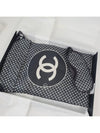 Cambon Package CC Logo Travel Kit Travel Kit Silk Pouch Eyepatch Cashmere Shawl Muffler Black White AA9055 - CHANEL - BALAAN 2