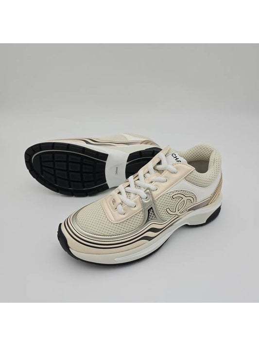 Cruise Shasix Sneakers Sneakers Shoes CC Logo Beige Gold Silver Women G45077 - CHANEL - BALAAN 1