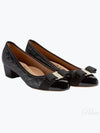 Vara Quilted Pumps Black - SALVATORE FERRAGAMO - BALAAN 2