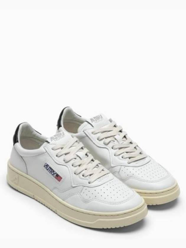 Medalist Black Tab Low Top Sneakers White - AUTRY - BALAAN 3