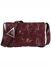 Intrecciato Triangle Buckle Cassette Cross Bag Red - BOTTEGA VENETA - BALAAN 2