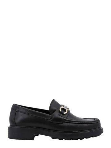 Moccasin Gancini Ornament Calfskin Loafers Black - SALVATORE FERRAGAMO - BALAAN 1