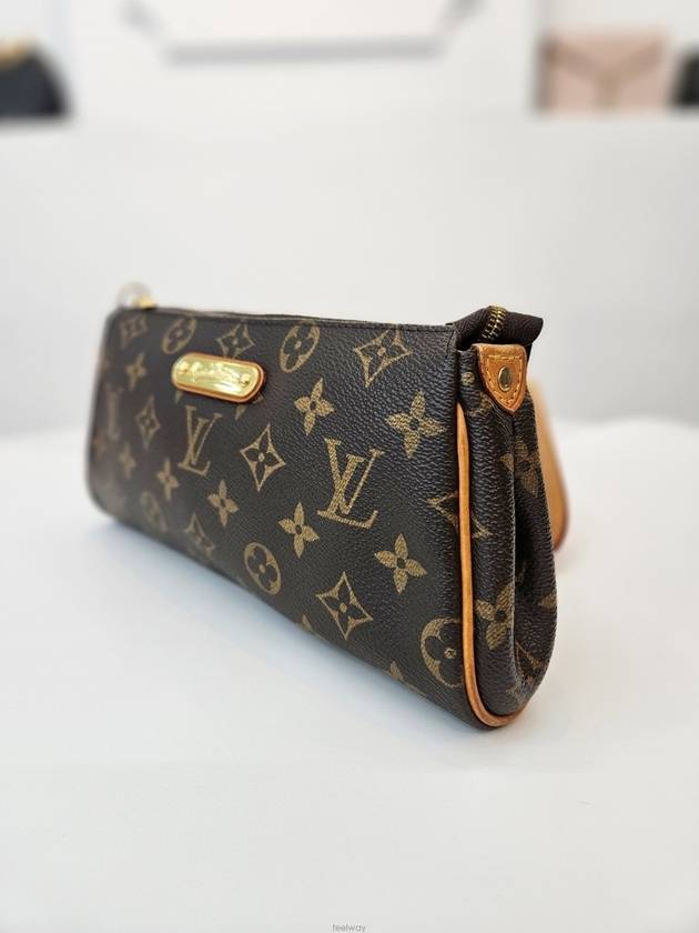 Monogram Eva Clutch Cross Bag M95567 - LOUIS VUITTON - BALAAN 3